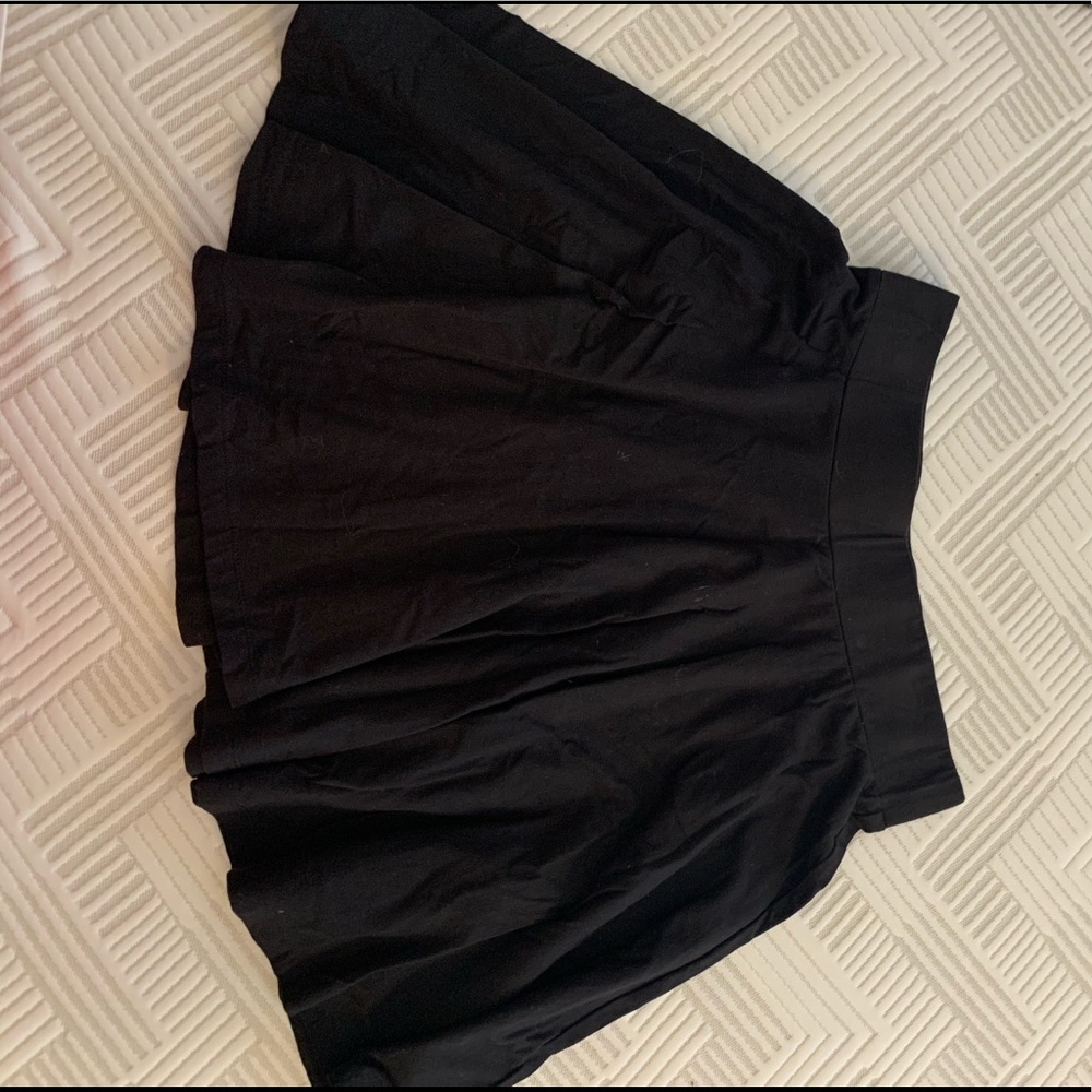 Urban outfitters black flare skirt. Size M